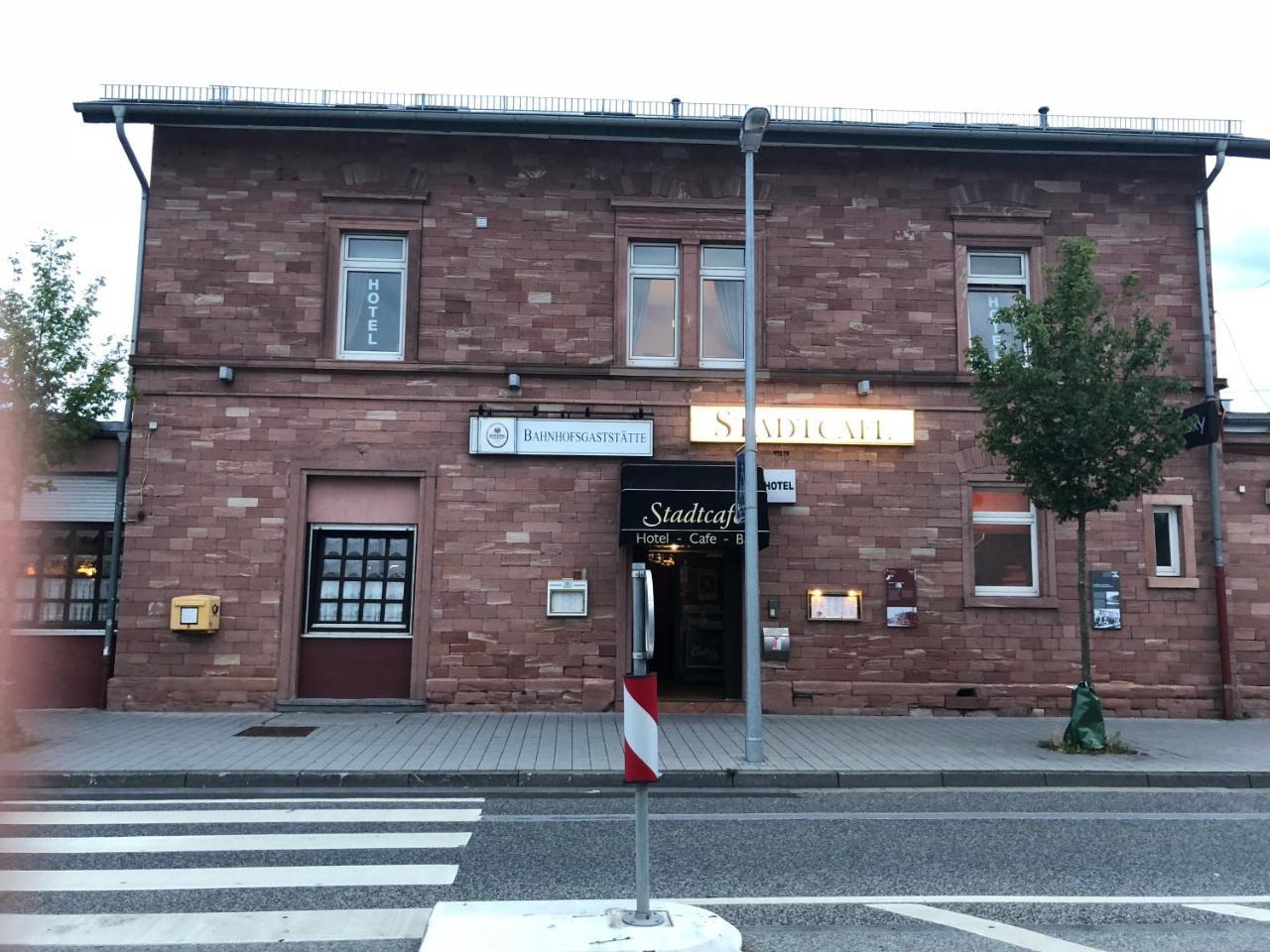 Stadtcafe-Hotel Kelsterbach Exterior photo